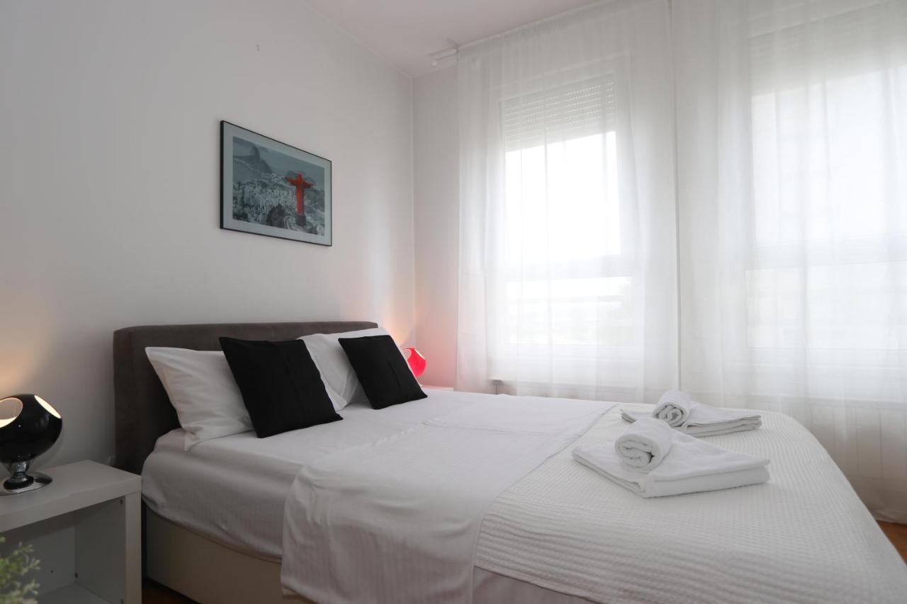 New Belgrade Apartment Belville, Parking 5 Evra Dan Eksteriør billede