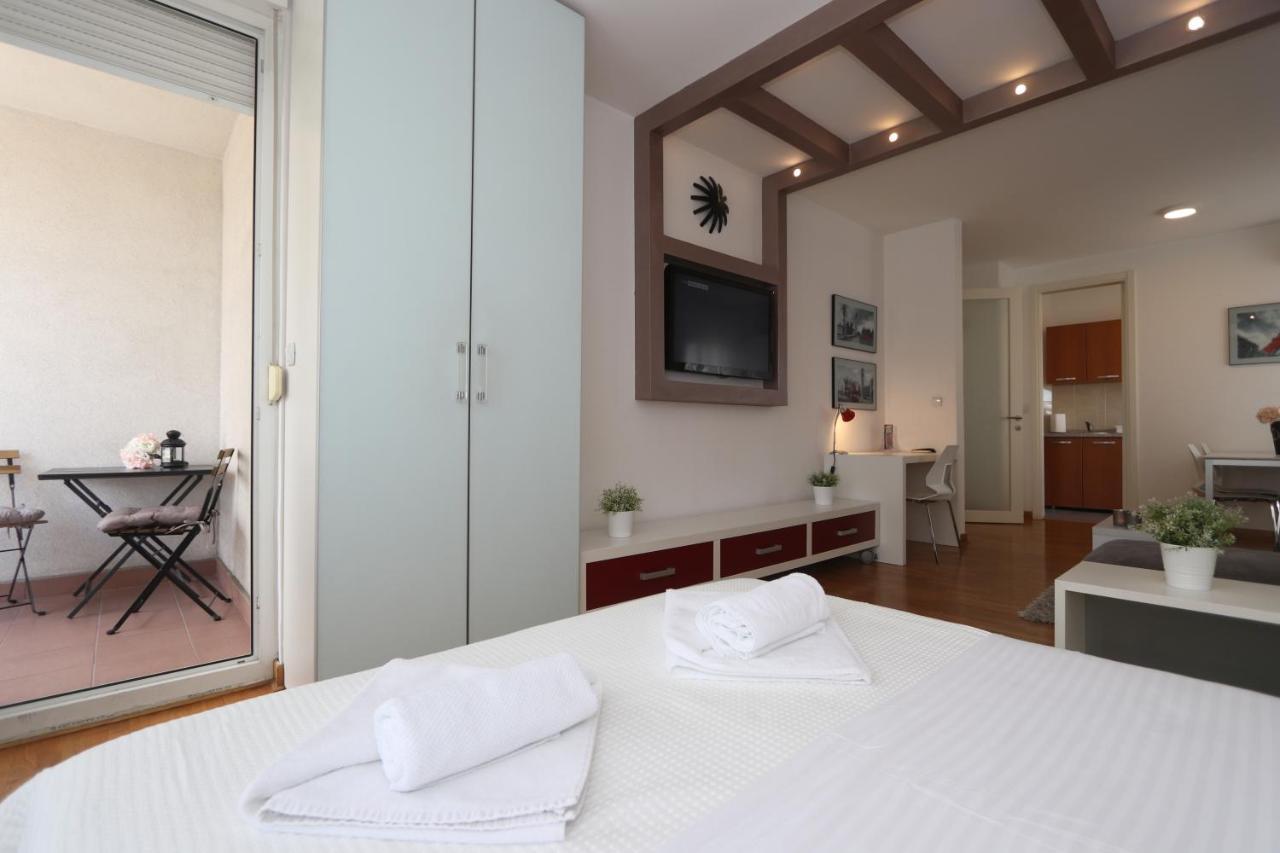 New Belgrade Apartment Belville, Parking 5 Evra Dan Eksteriør billede